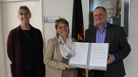 German Embassy sponsors scholarships to support German language ...